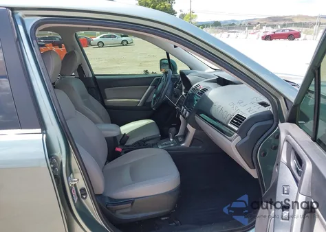 2018 Subaru Forester 2.5I Limited z USA, uszkodzony, nr VIN JF2SJARC3JH564710